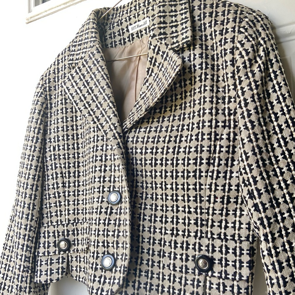 Doncaster 100% Silk Woven Button Up Blazer Coat